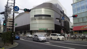 セノバの駐車場！時間料金が無料割引になる提携駐車場も紹介！