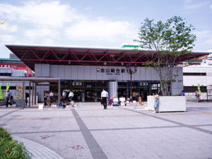 アスナル金山の駐車場＆金山駅周辺の料金の安い駐車場を厳選！