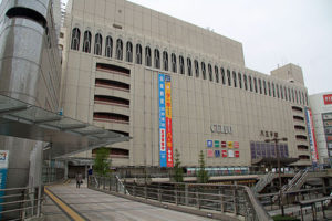 八王子駅周辺の駐車場!最大料金800円以下の安い駐車場8選!
