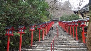 貴船神社・鞍馬寺の駐車場情報と車でのアクセス方法は？