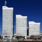 クイーンズスクエアの駐車場!混雑や料金無料の割引サービスは?