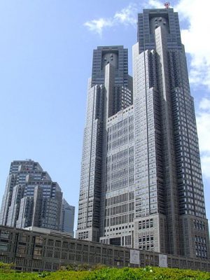 【新宿】東京都庁の駐車場!アクセス方法や入口・混雑状況は?