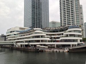 横浜ベイクォーターの駐車場!料金割引サービスや混雑は?