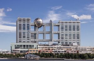 お台場フジテレビのアクセス＆周辺の駐車場！料金が安いのは？