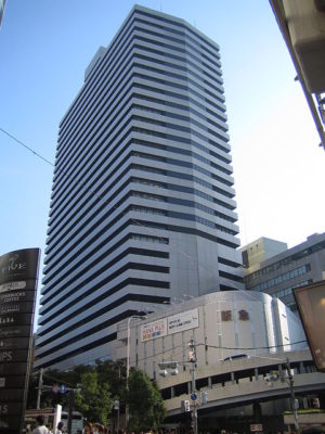 阪急グランドビル・32番街のアクセス&駐車場!料金や割引は?