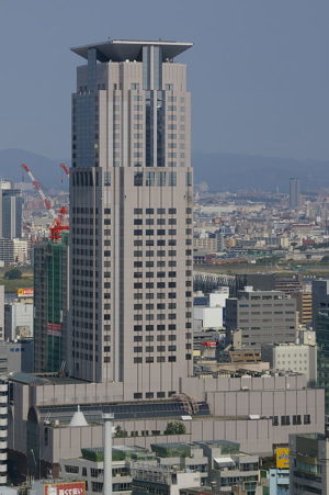 【茶屋町】アプローズ駐車場!料金や無料割引サービスは?