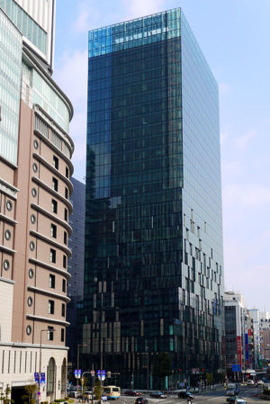 大阪富国生命ビルの駐車場!料金は?予約できる?