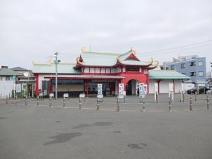 【片瀬江ノ島】駅周辺の料金の安い駐車場や予約できる駐車場は？