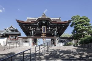 大谷本廟（西大谷）のアクセス＆周辺の駐車場！閉鎖時間や料金は？