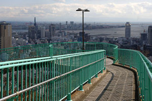 ビーナスブリッジのアクセス＆周辺の駐車場！諏訪山公園は無料！