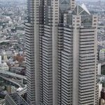新宿パークタワーのアクセス&駐車場!最大料金や入口・割引は?