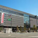 アミュプラザ博多の駐車場!料金は安い?無料割引や空き状況は?
