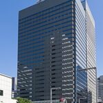 新宿モノリスビルのアクセス&駐車場の料金や台数は?